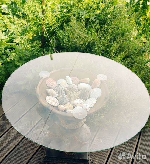 Журнальный, кофейный, цветочный столик со слоном