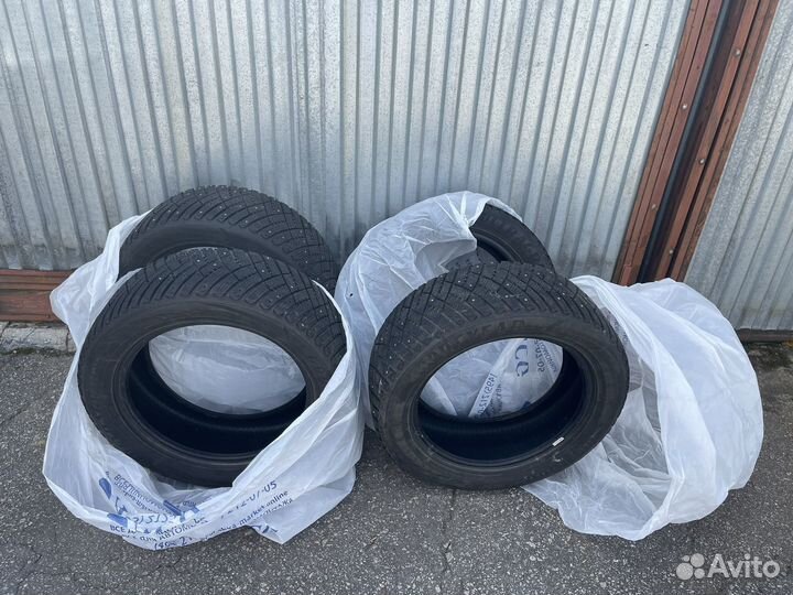 Goodyear Ultragrip Ice Arctic 235/55 R18