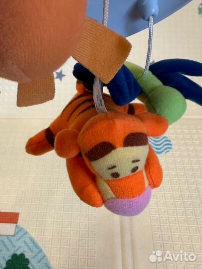 Мобиль ночник на кроватку Tomy Винни Пух