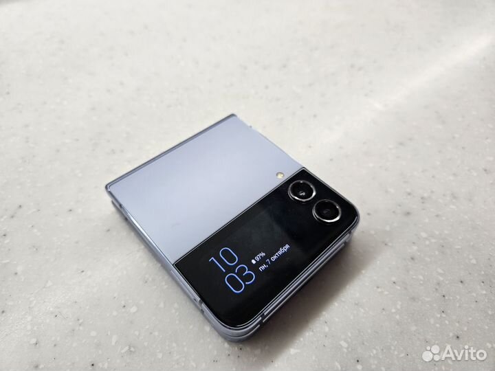 Samsung Galaxy Z Flip4, 8/256 ГБ