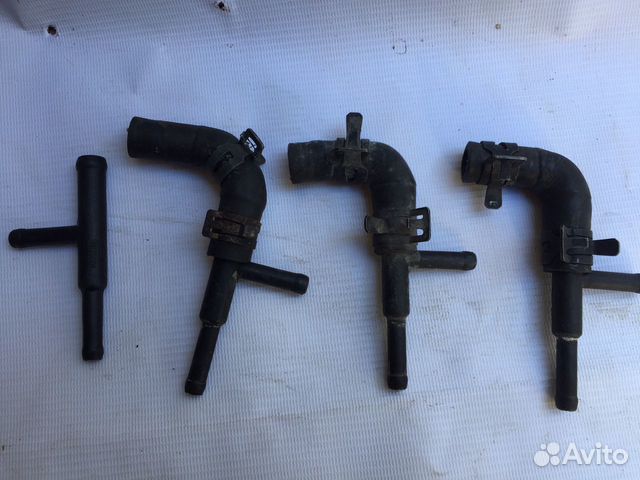 Тройник системы охлаждения Фольксваген Транспортёр