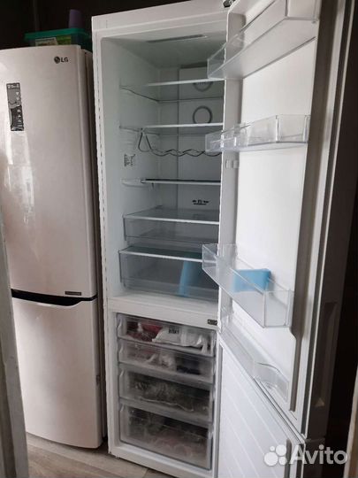 Холодильник haier