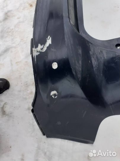 Бампер задний хэтчбек (BM51A17906) для Ford Focus