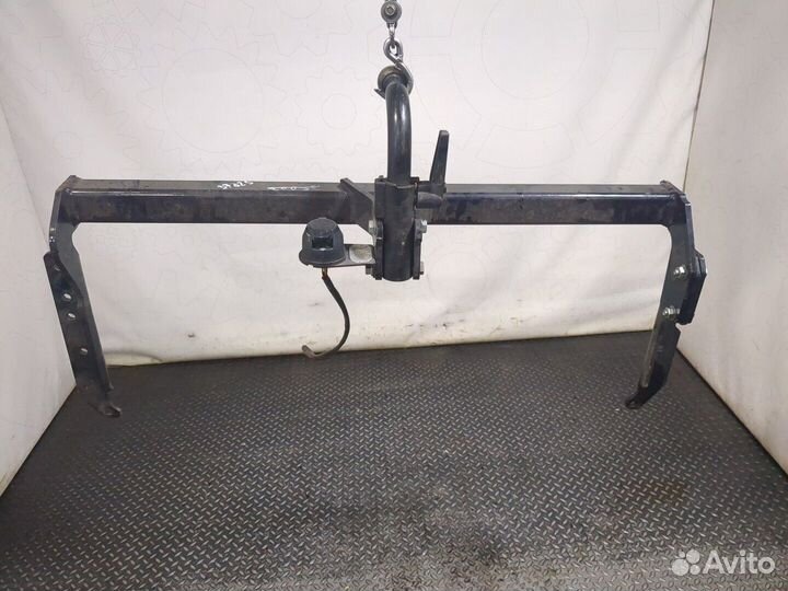 Прицепное устройство Subaru Impreza (G10), 1993