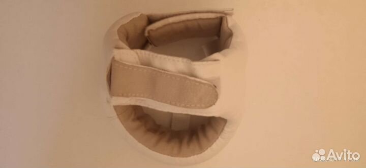 Шлем защитный для единоборств