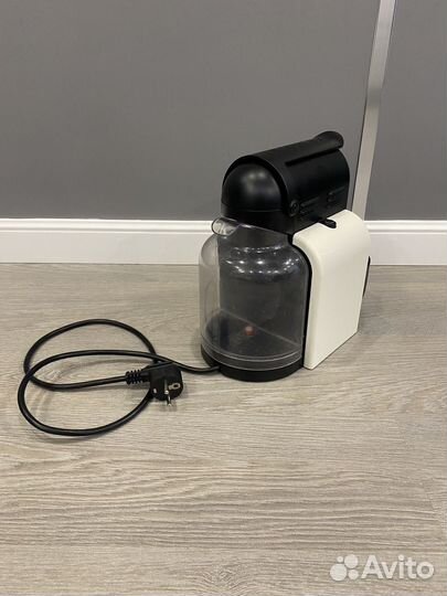 Кофемашина Nespresso Delonghi EN 97.W