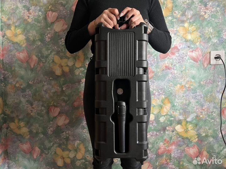 Блютуз колонка с микрофоном