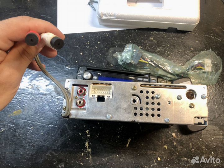 Автомагнитола Сlarion