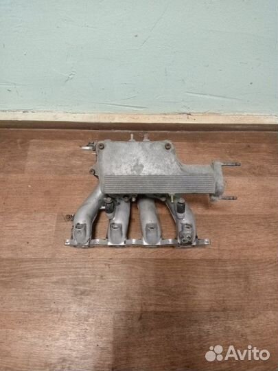 Коллектор впускной Toyota Carina E лифтбэк (T191)