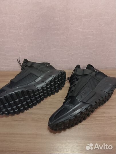 Мужские зимние кроссовки reebok Новые