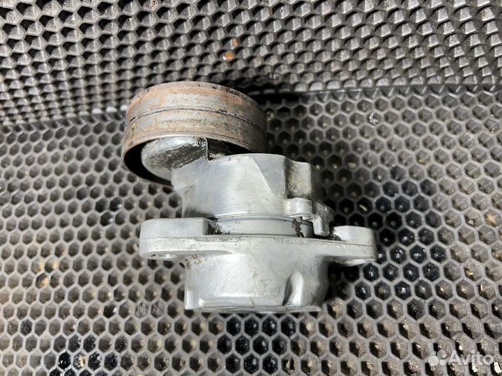 Натяжитель приводного ремня Opel Vectra B z16xe