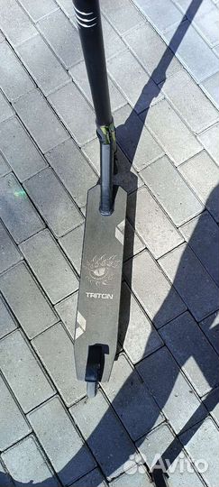Продам трюковой самокат triton