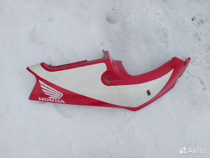 Пластик правый задний honda cbr 400 rr cbr400 rr