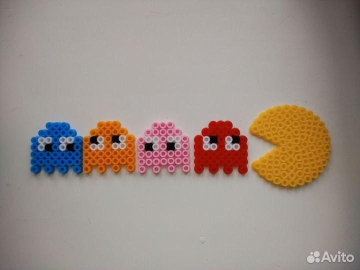 Магниты / брелки / значки Пакман