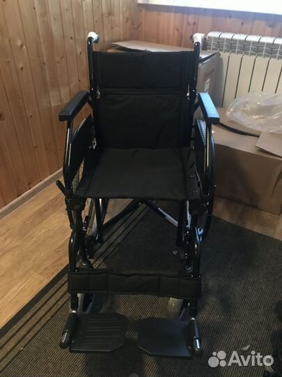 Коляска инвалидная новая