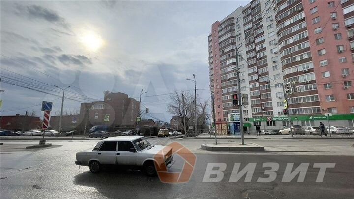 Помещение под пищевое производство с вытяжкой