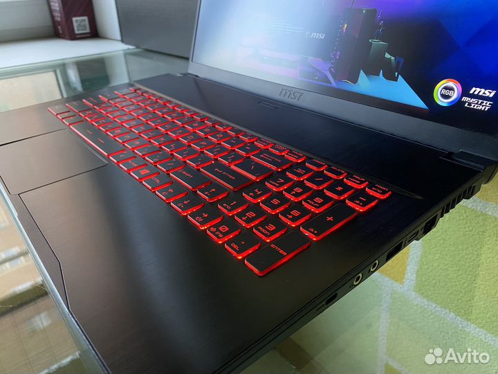 MSI Thin 17 / Core i7-10750H / 16Gb / RTX 3050Ti