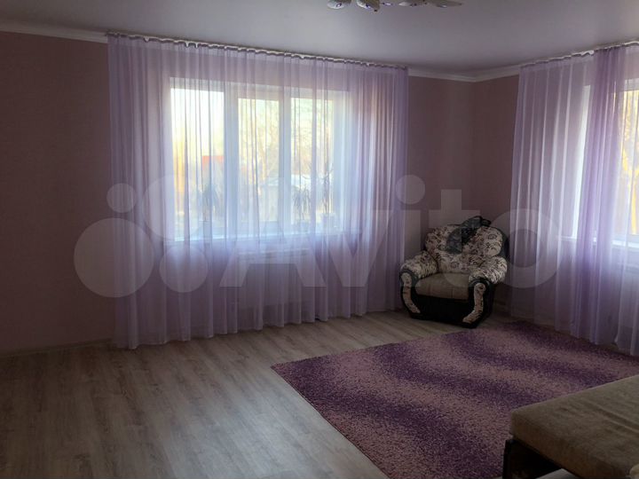 Дом 194 м² на участке 11,5 сот.