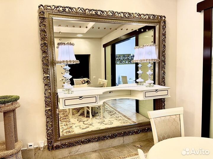 Зеркало.Консоль.Тв тумба. Выстав.образцы.Италия