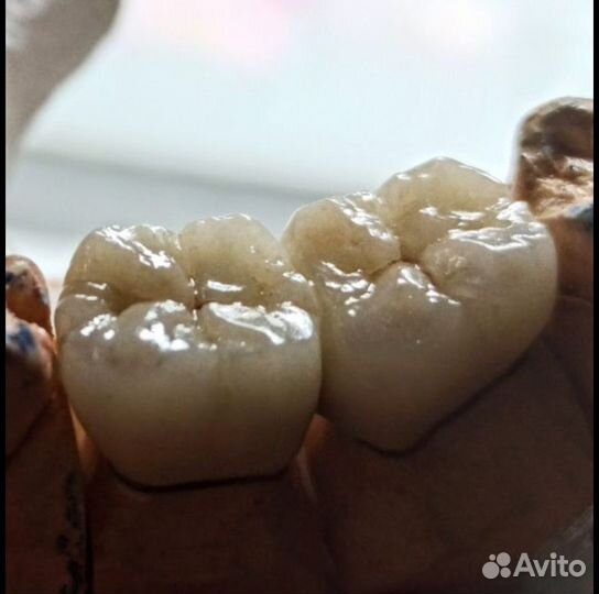 Зубной техник