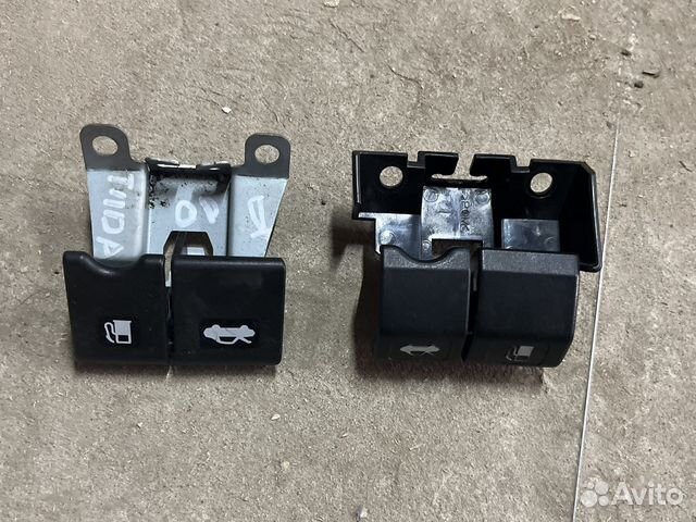 Ручка открывания бензобака Nissan Tiida C11