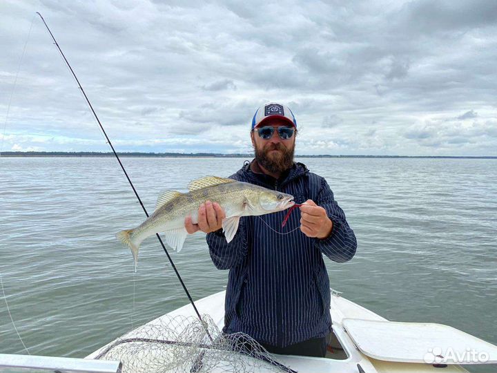 Рыбалка с гидом на катере в Новосибирске