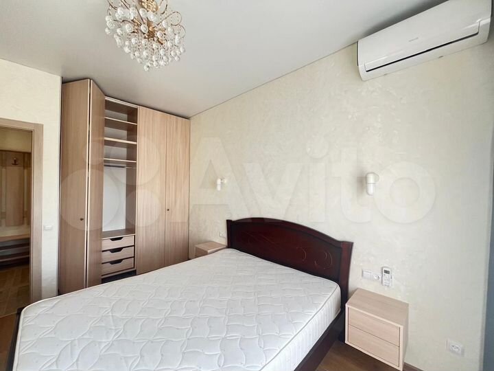 1-к. квартира, 42 м², 10/16 эт.