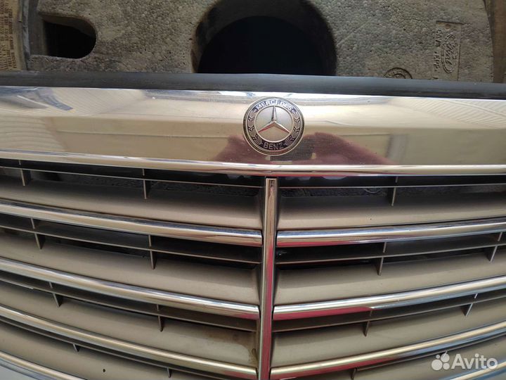 Решетка радиатора mercedes w212