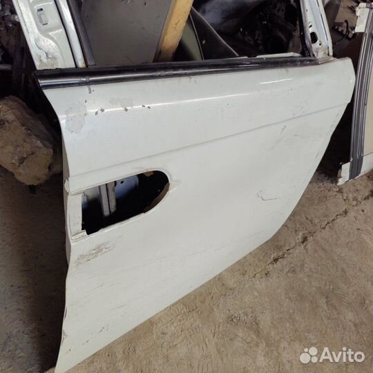 Дверь боковая передняя правая Honda Elysion RR