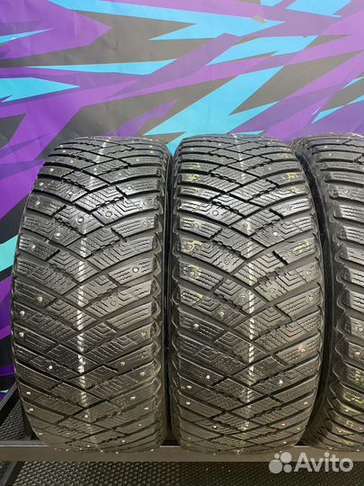 Goodyear Ultragrip Ice Arctic 235/55 R17