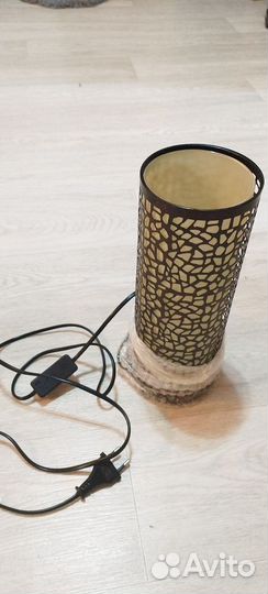 Светильник настольный
