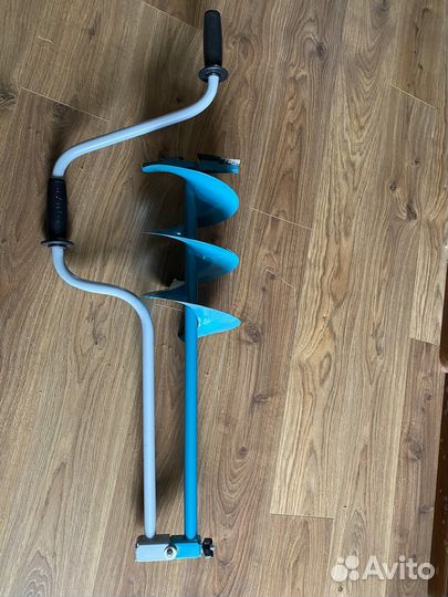 Ледобур ручной