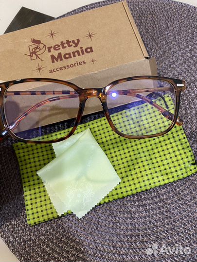 Очки имиджевые