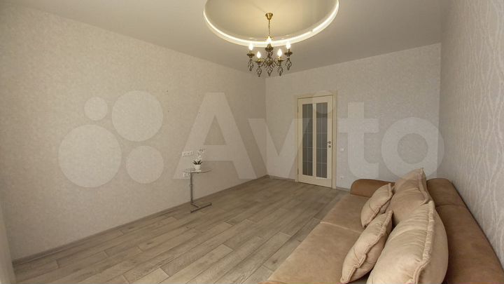 2-к. квартира, 50 м², 4/12 эт.