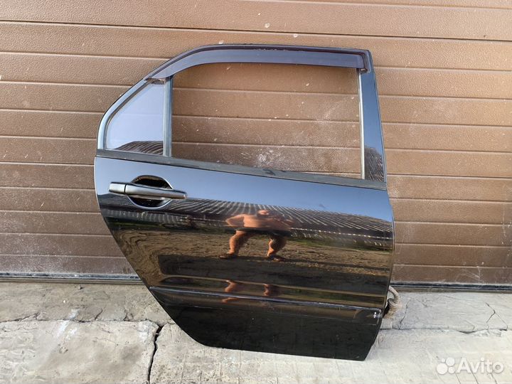 Дверь задняя правая Lancer 9
