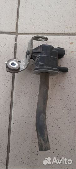 Клапан вакумный Toyota Corolla E150