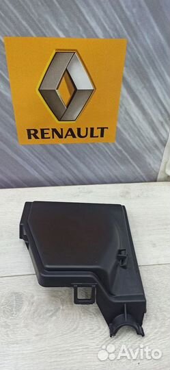 Крышка блока предохранителей Renault sandero