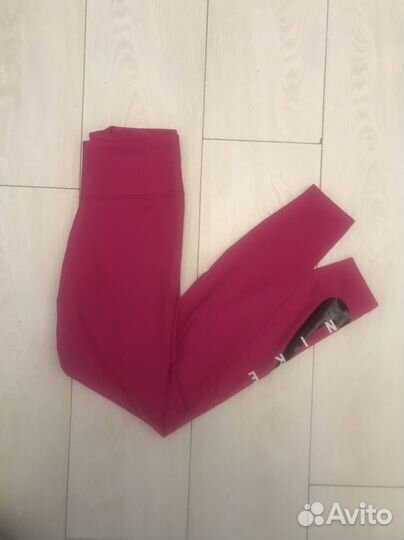 Тайтсы для бега Nike Swoosh Run Tight 7/8 (Women)