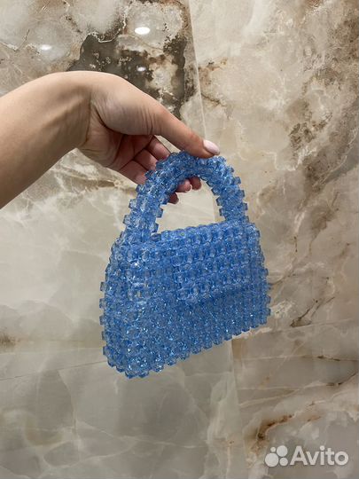 Сумка из бусин голубая