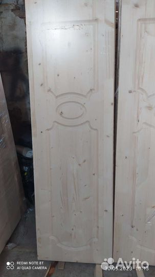Двери из массива сосны