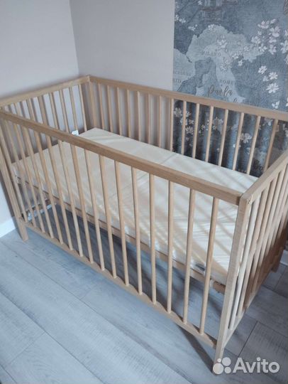 Детская кроватка