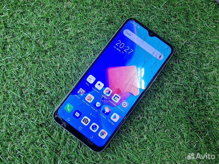 TECNO Spark 8C, 4/64 ГБ