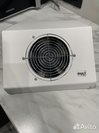 Пылесос для маникюра Dult for masters