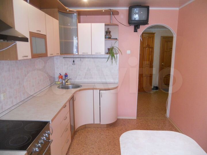 1-к. квартира, 42 м², 4/10 эт.