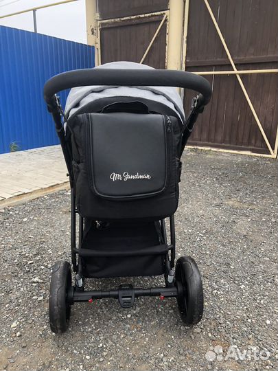 Коляска прогулочная