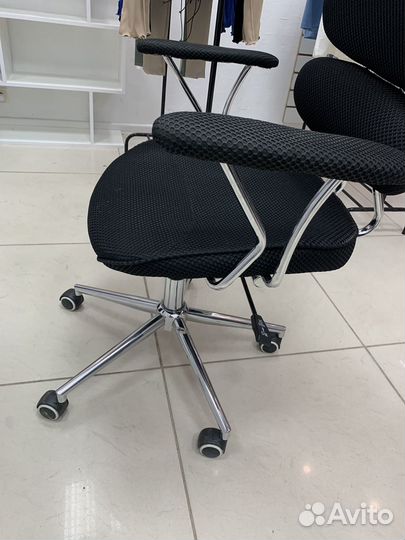 Компьютерное кресло