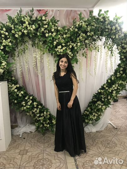 Платье в пол