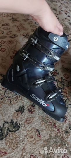 Горнолыжные ботинки rossignol