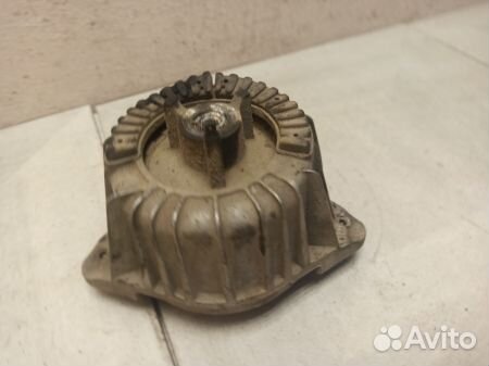 Опора двигателя Мерседес