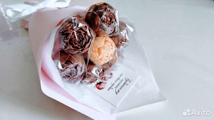 Шоколад ручной работы (плитки, сердца, цветы)